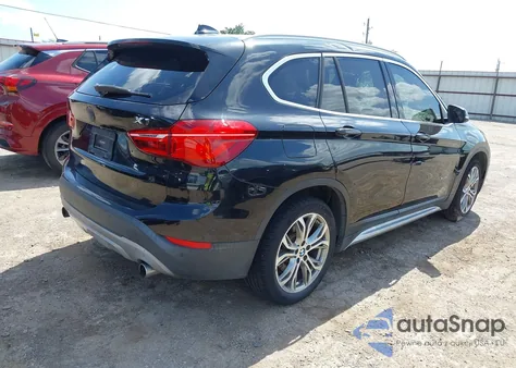 2017 BMW X1 xDrive28I z USA, uszkodzony, nr VIN WBXHT3Z31H4A52403